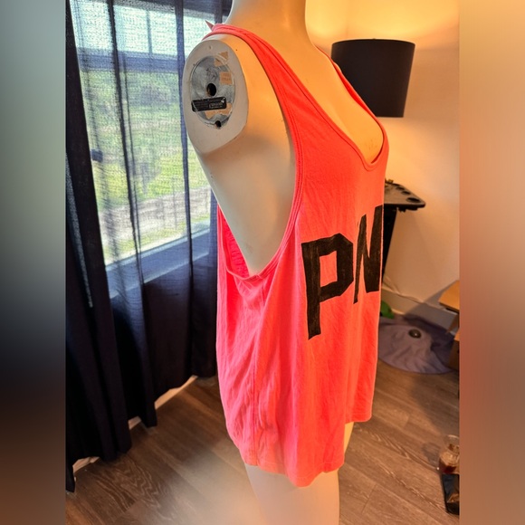 Victoria’s Secret PINK tank top - Picture 2 of 4